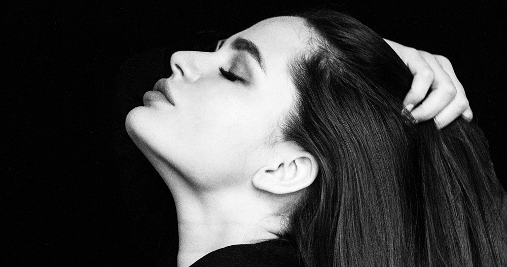 In 5 einfachen Schritten die Augenbrauen definieren