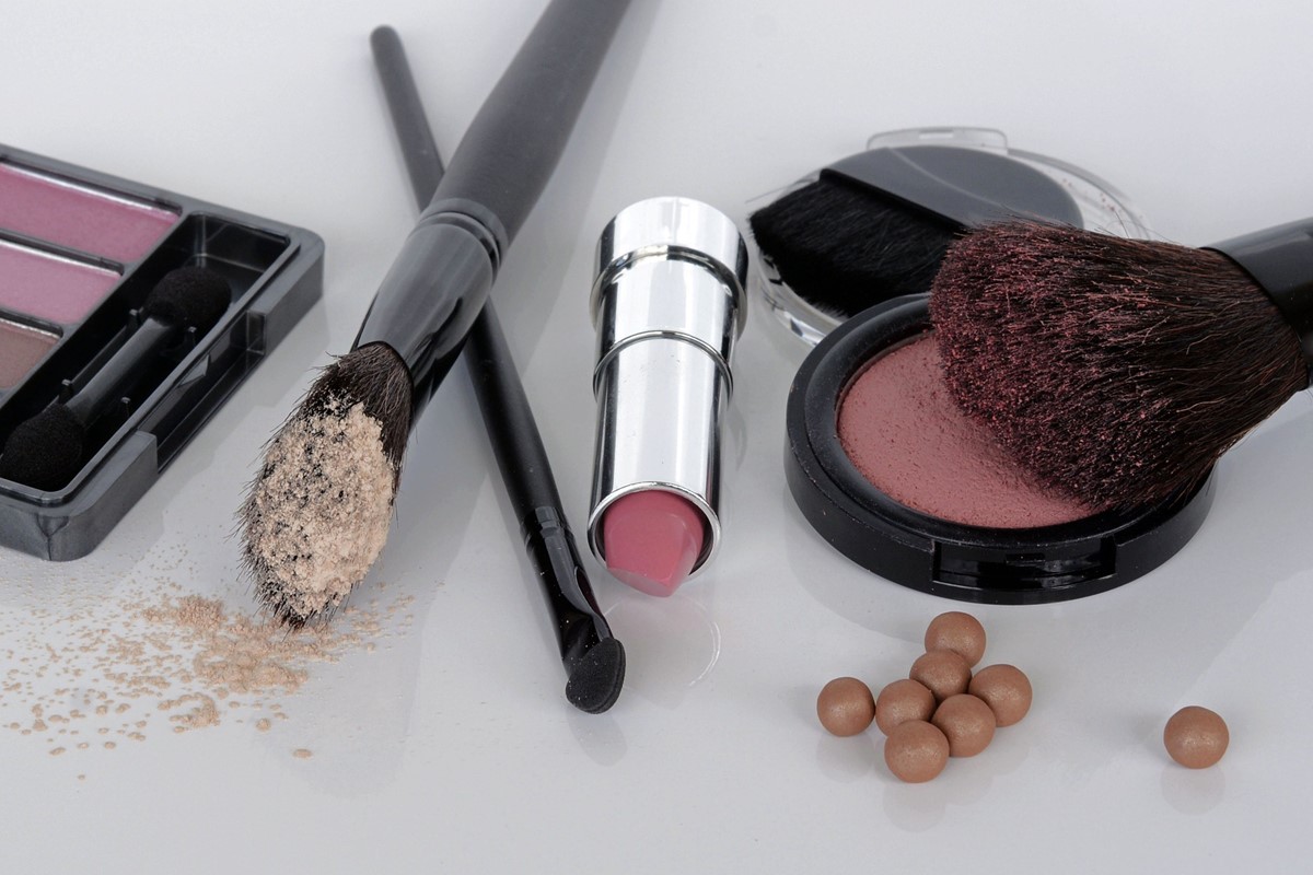 Rouge, Bronzer und Highlighter Rouge, Bronzer und Highlighter