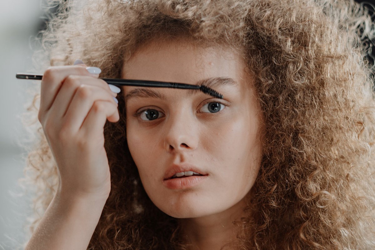 Eyebrows plucking with brow mapping - this is how it works Eyebrows plucking with brow mapping - this is how it works